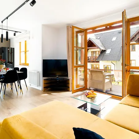 شقة Wonder - Gorskie Z Kominkami, Bezplatnym Parkingiem I Placem Zabaw Na Terenie Kompleksu *