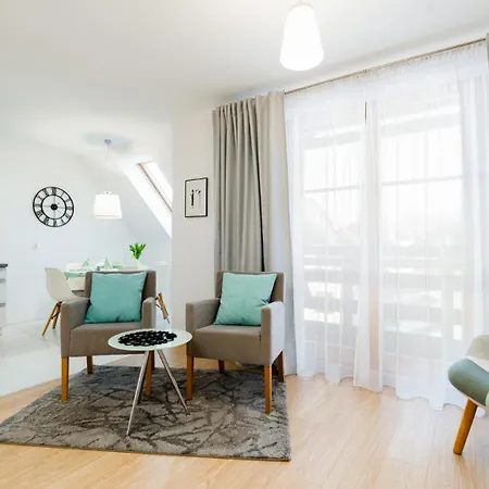 Wonder - Gorskie Z Kominkami, Bezplatnym Parkingiem I Placem Zabaw Na Terenie Kompleksu