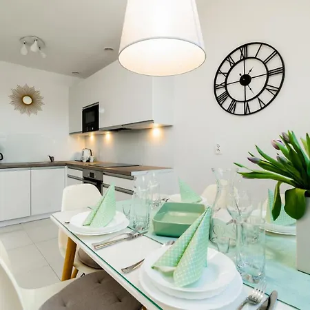 Wonder - Górskie Z Kominkami, Bezpłatnym Parkingiem I Placem Zabaw Na Terenie Kompleksu * Karpacz