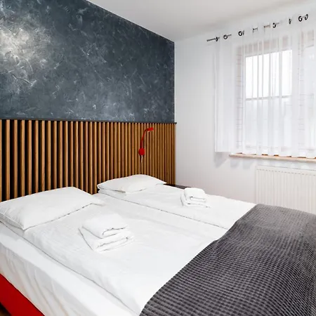 Wonder - Górskie Z Kominkami, Bezpłatnym Parkingiem I Placem Zabaw Na Terenie Kompleksu