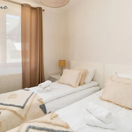 Wonder - Górskie Z Kominkami, Bezpłatnym Parkingiem I Placem Zabaw Na Terenie Kompleksu Apartamento